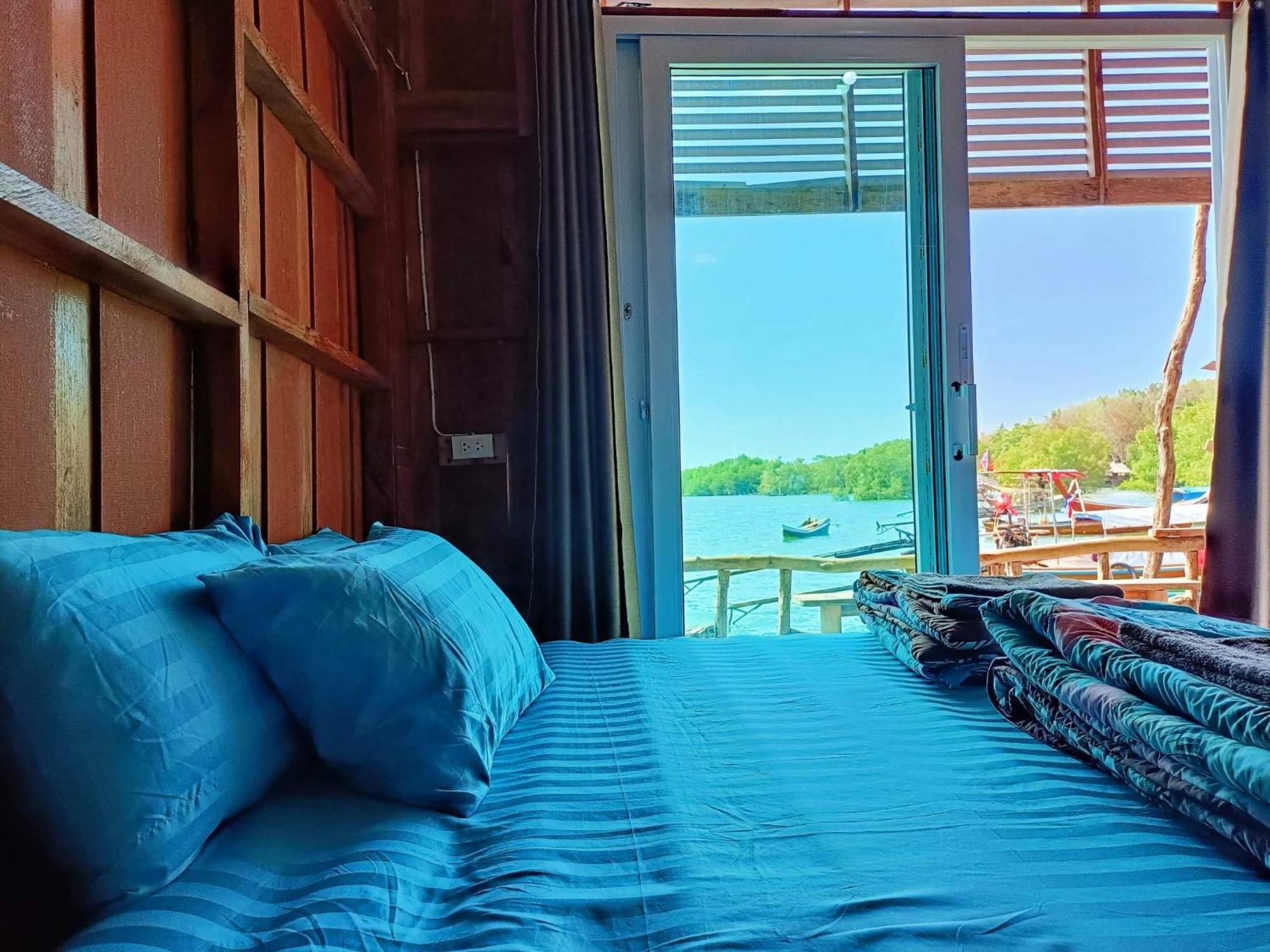 Homestay&Chaoleyseafoodrestaurant Ko Pu Ngoại thất bức ảnh